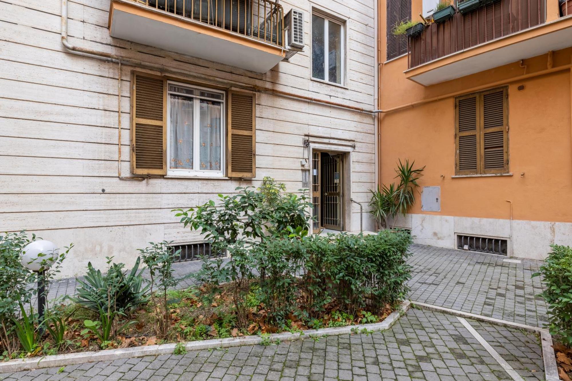 Colorful House On The Tiber Apartamento